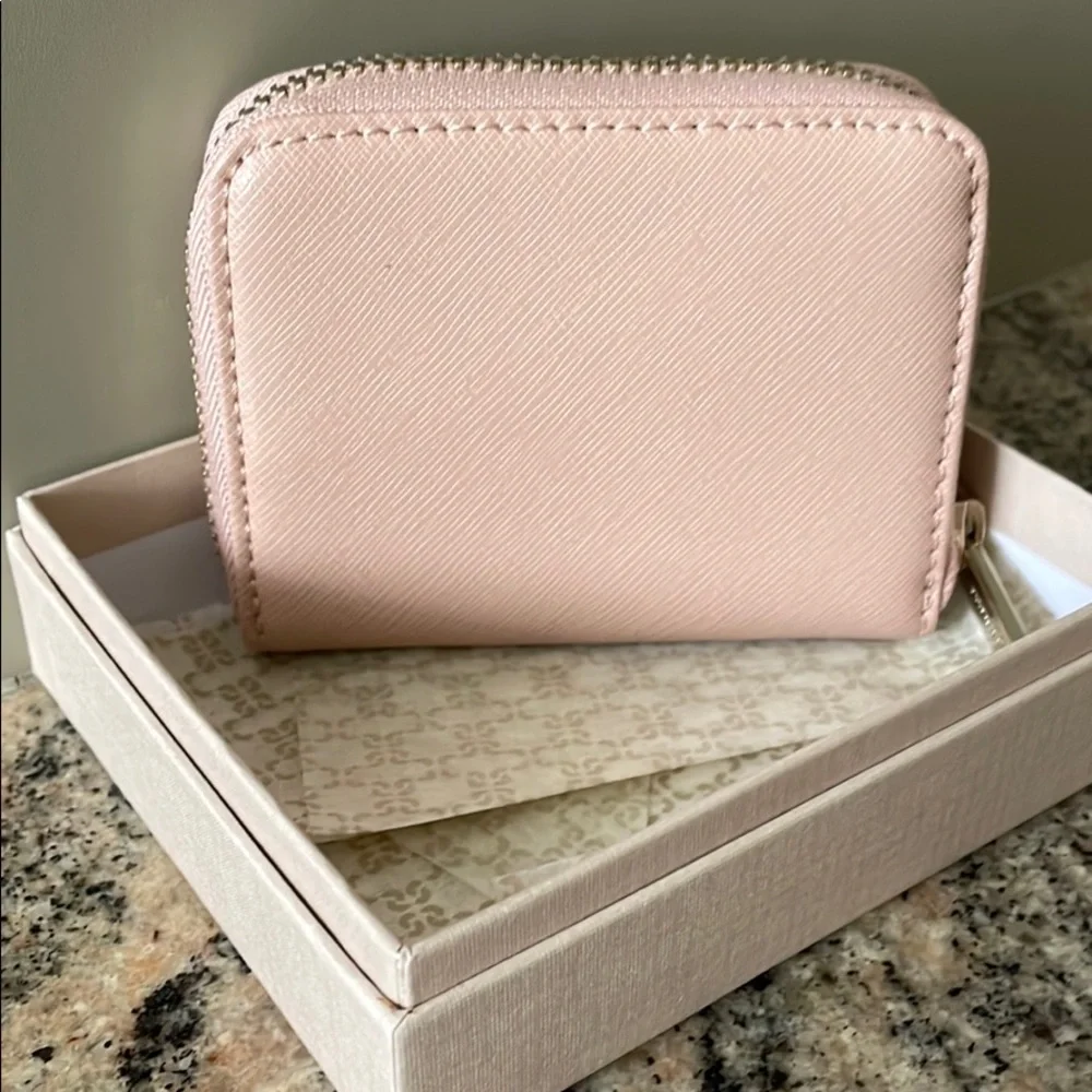 NWOT Coccinelle Small Leather Change Wallet - Picture 3 of 7